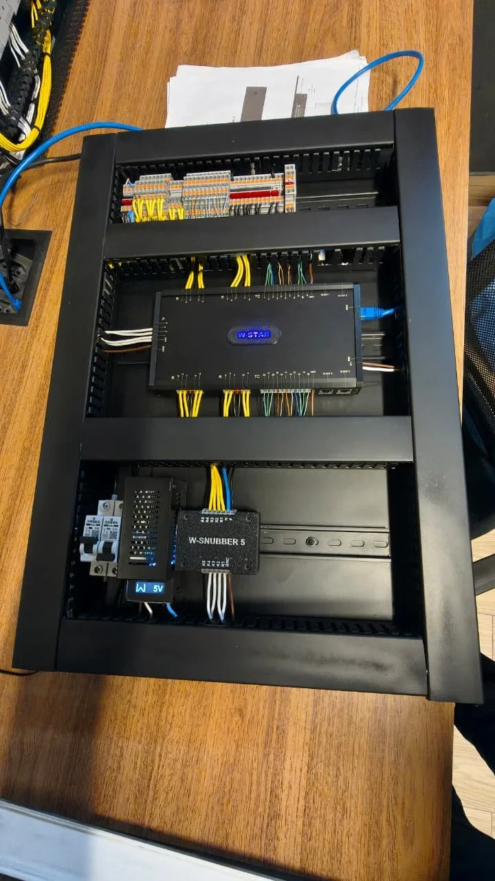 Montagem de Quadro de Automação Cabeada