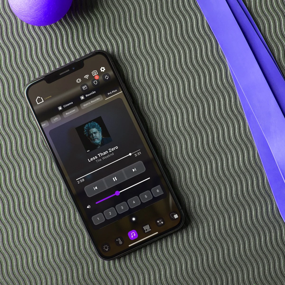 App WOW controlando o som ambiente